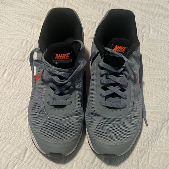 Nike trainers - Picture 1 of 3